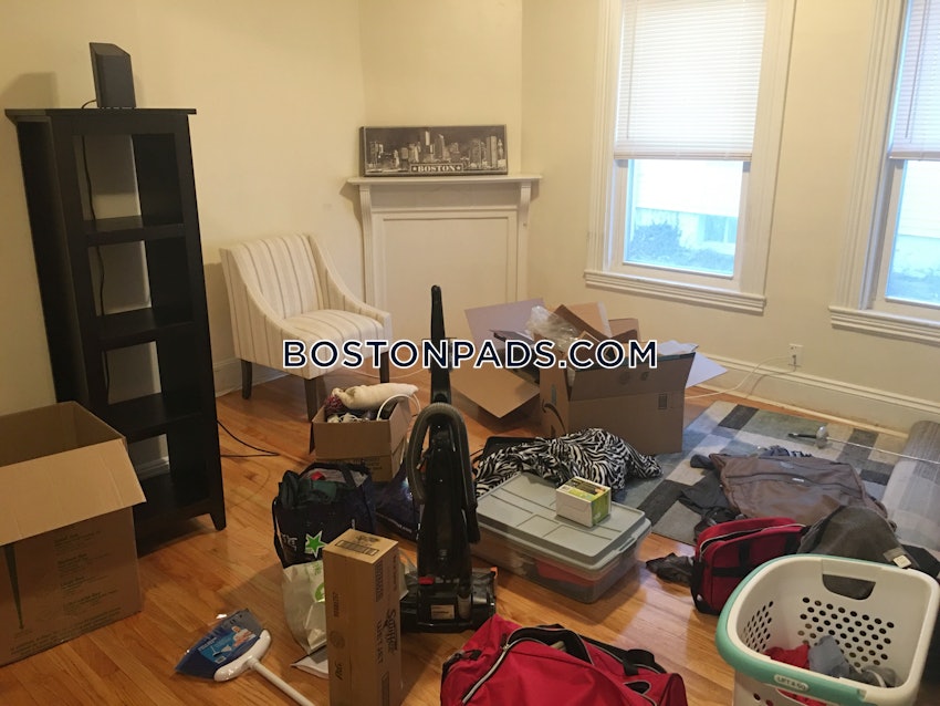 BOSTON - ALLSTON - 3 Beds, 1 Bath - Image 1