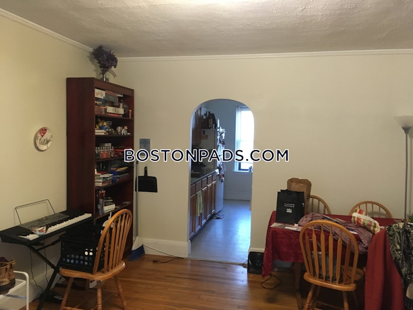 MALDEN - 1 Bed, 1 Bath - Image 9