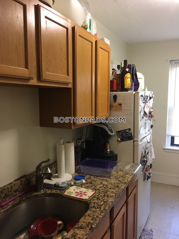 Pleasant St., Malden