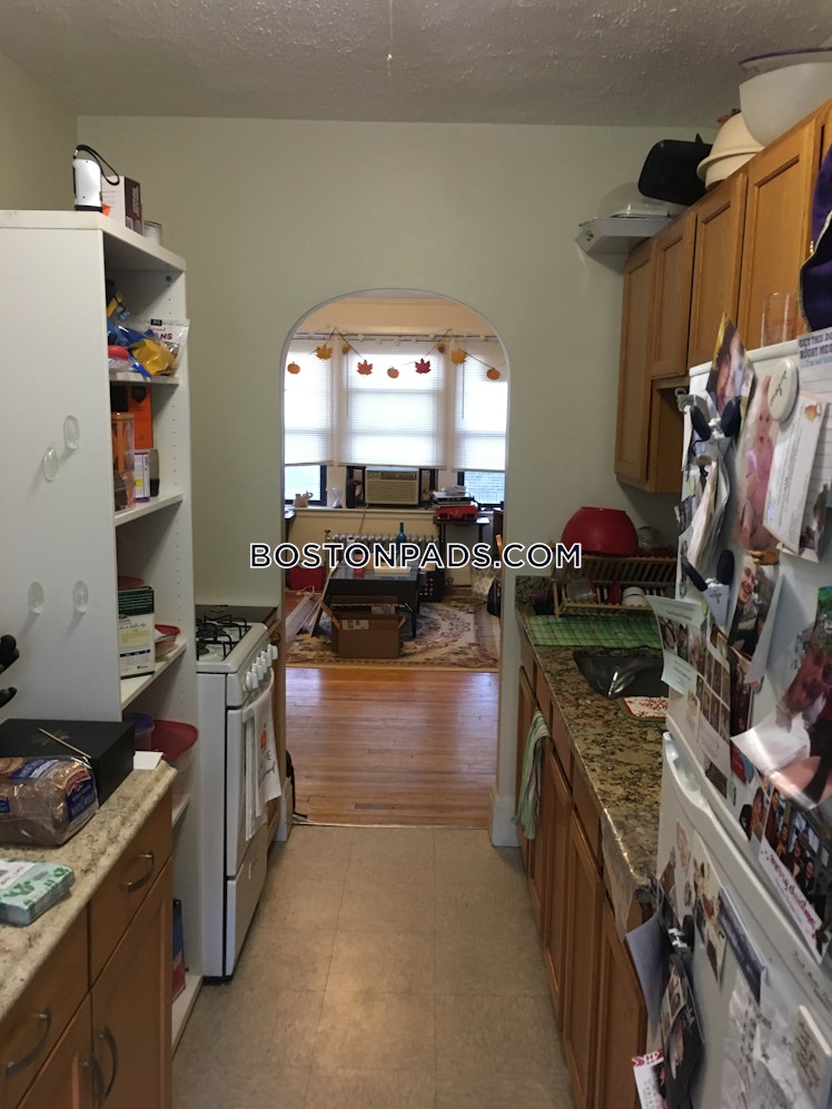 Pleasant St., Malden