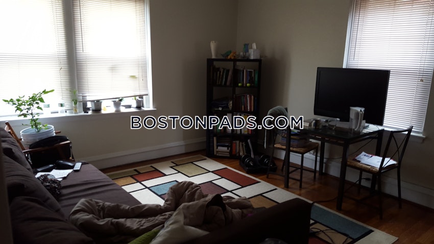 MALDEN - 1 Bed, 1 Bath - Image 1