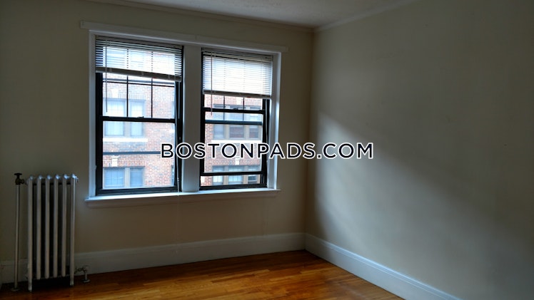 Pleasant St., Malden