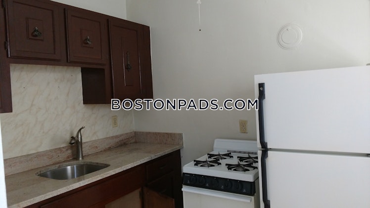 Pleasant St., Malden