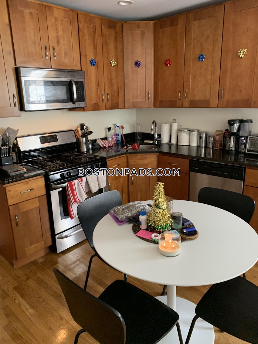 BOSTON - ALLSTON - 3 Beds, 3 Baths - Image 6