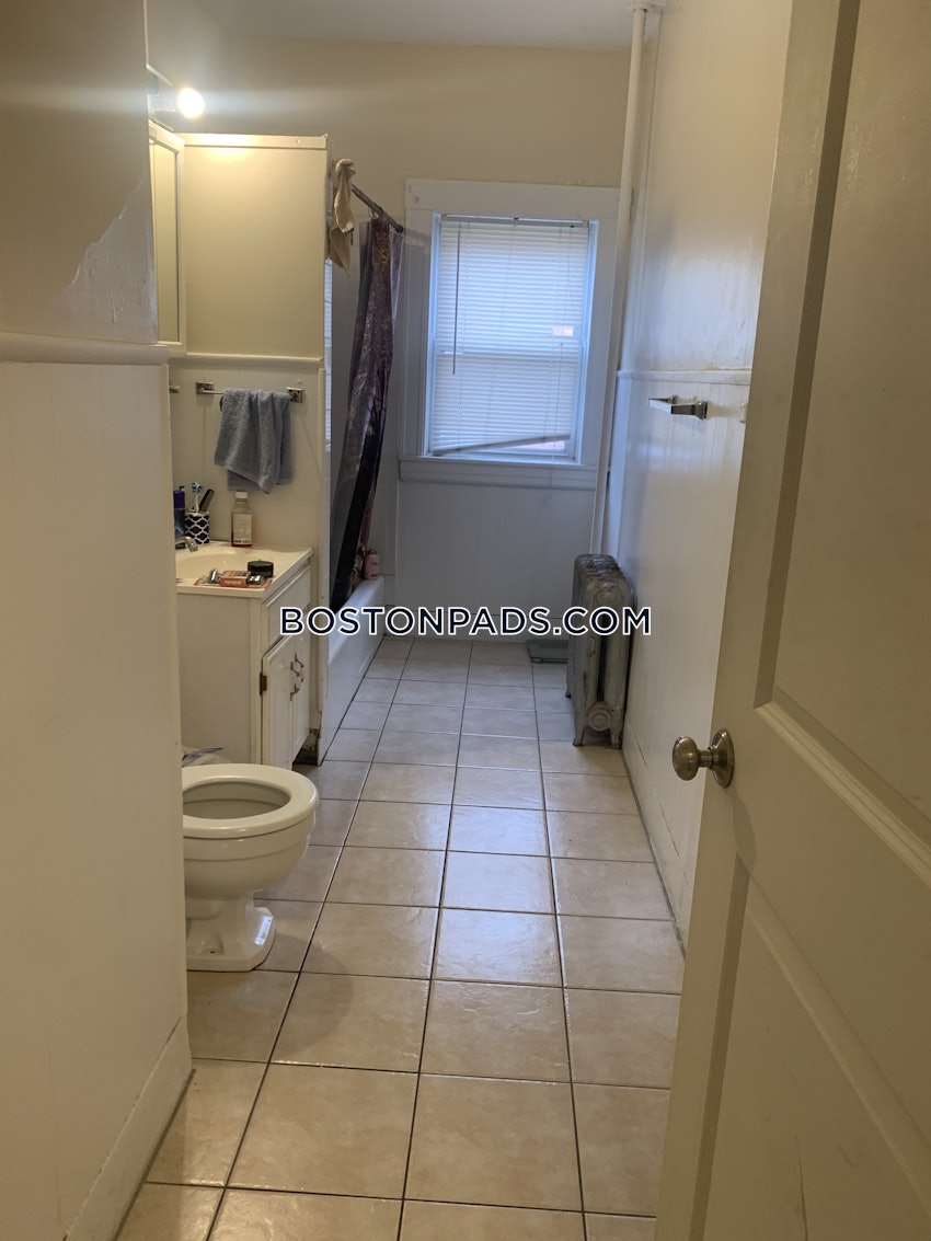 BOSTON - BRIGHTON- WASHINGTON ST./ ALLSTON ST. - 4 Beds, 2 Baths - Image 10