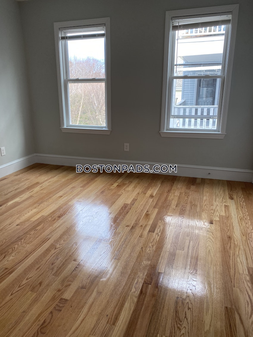 BOSTON - DORCHESTER - ASHMONT - 6 Beds, 3 Baths - Image 10