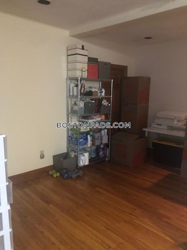 Boston - 2 Beds, 1 Baths