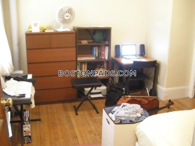 Boston - $4,100+ /mo