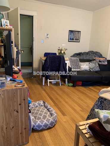 Boston - 0 Beds, 1 Baths