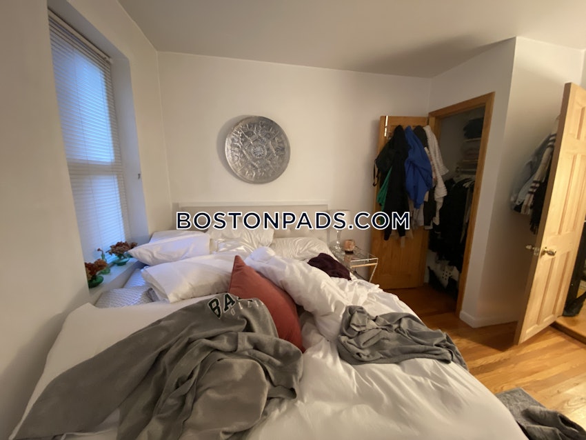 BOSTON - NORTH END - 2 Beds, 1 Bath - Image 29