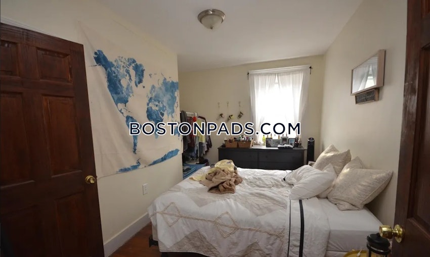 BOSTON - ALLSTON/BRIGHTON BORDER - 2 Beds, 1 Bath - Image 3