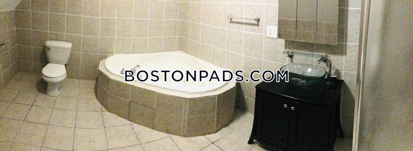 BOSTON - DORCHESTER - CENTER - 5 Beds, 2 Baths - Image 74