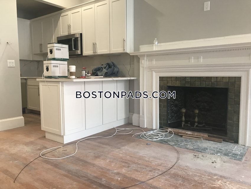 BOSTON - BACK BAY - 3 Beds, 2 Baths - Image 25