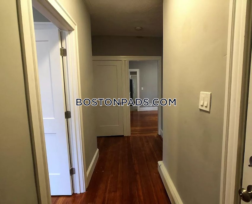 SOMERVILLE - TUFTS - 4 Beds, 2 Baths - Image 16