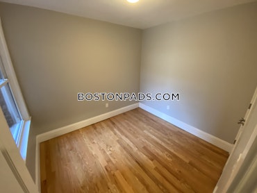 Boston - 4 Beds, 2 Baths