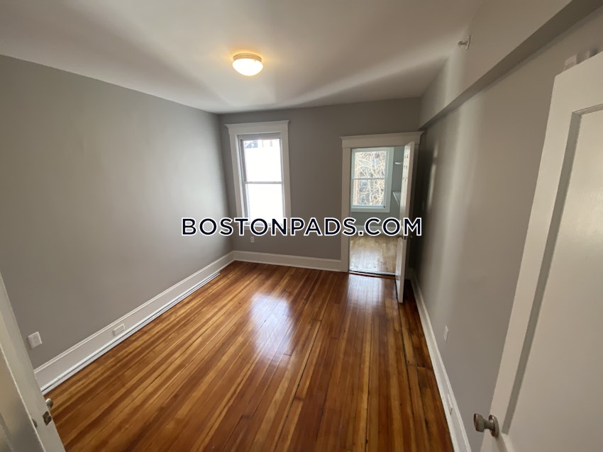 BOSTON - ALLSTON/BRIGHTON BORDER - 4 Beds, 2 Baths - Image 12