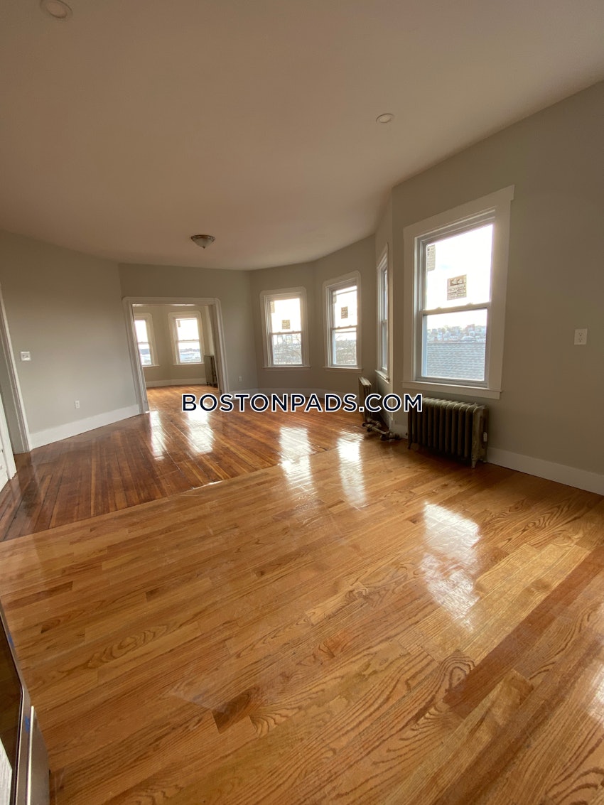 CHELSEA - 3 Beds, 1.5 Baths - Image 26