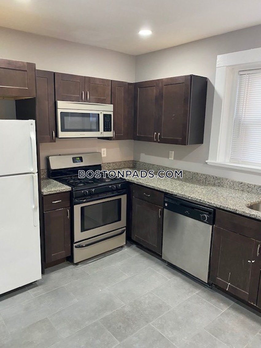 CAMBRIDGE - PORTER SQUARE - 3 Beds, 1 Bath - Image 2