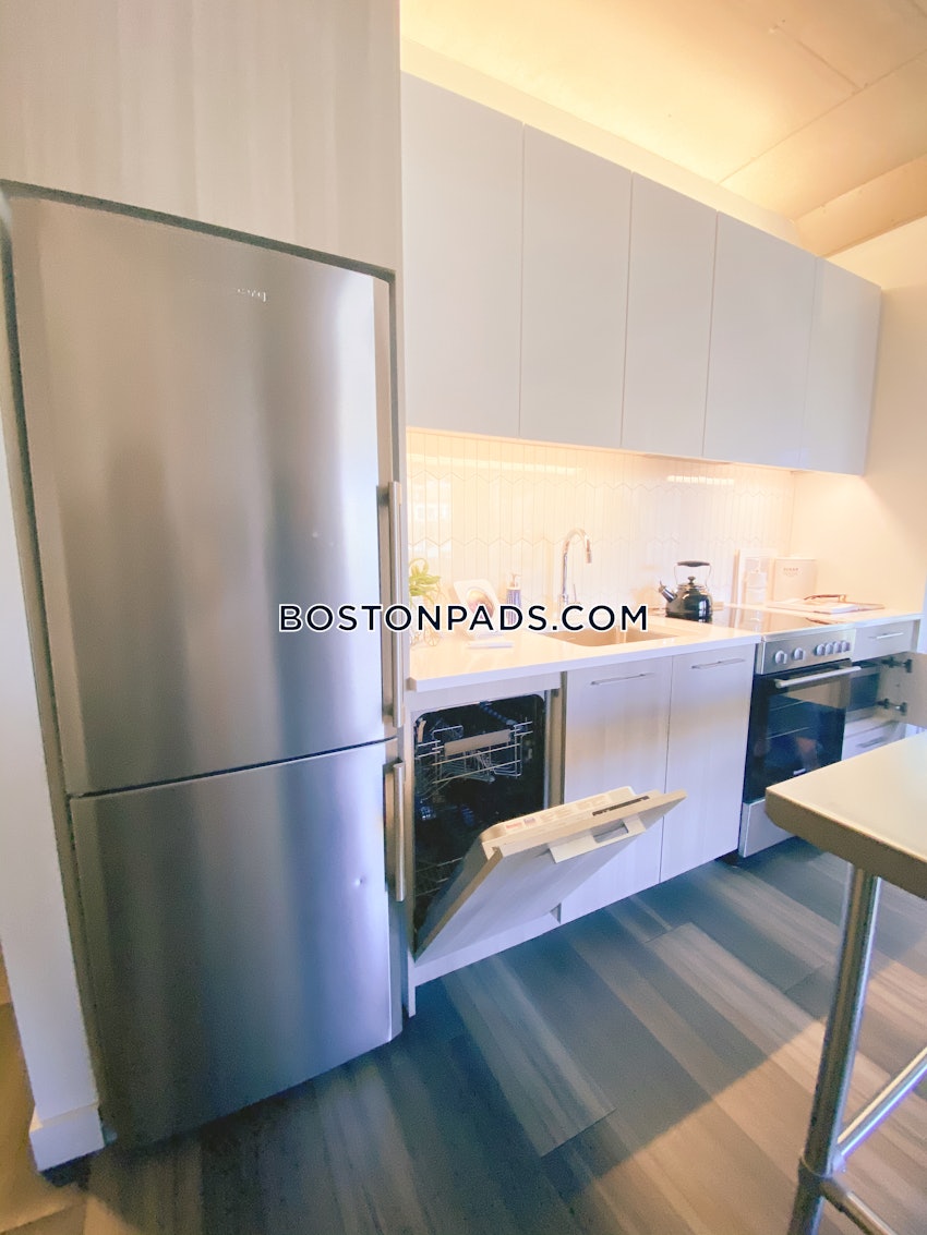 CAMBRIDGE - KENDALL SQUARE - 1 Bed, 1 Bath - Image 4