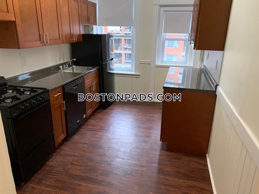 BOSTON - BRIGHTON- WASHINGTON ST./ ALLSTON ST. - 3 Beds, 1 Bath - Image 1