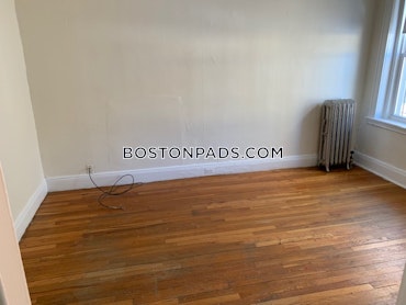 Boston - 0 Beds, 1 Baths