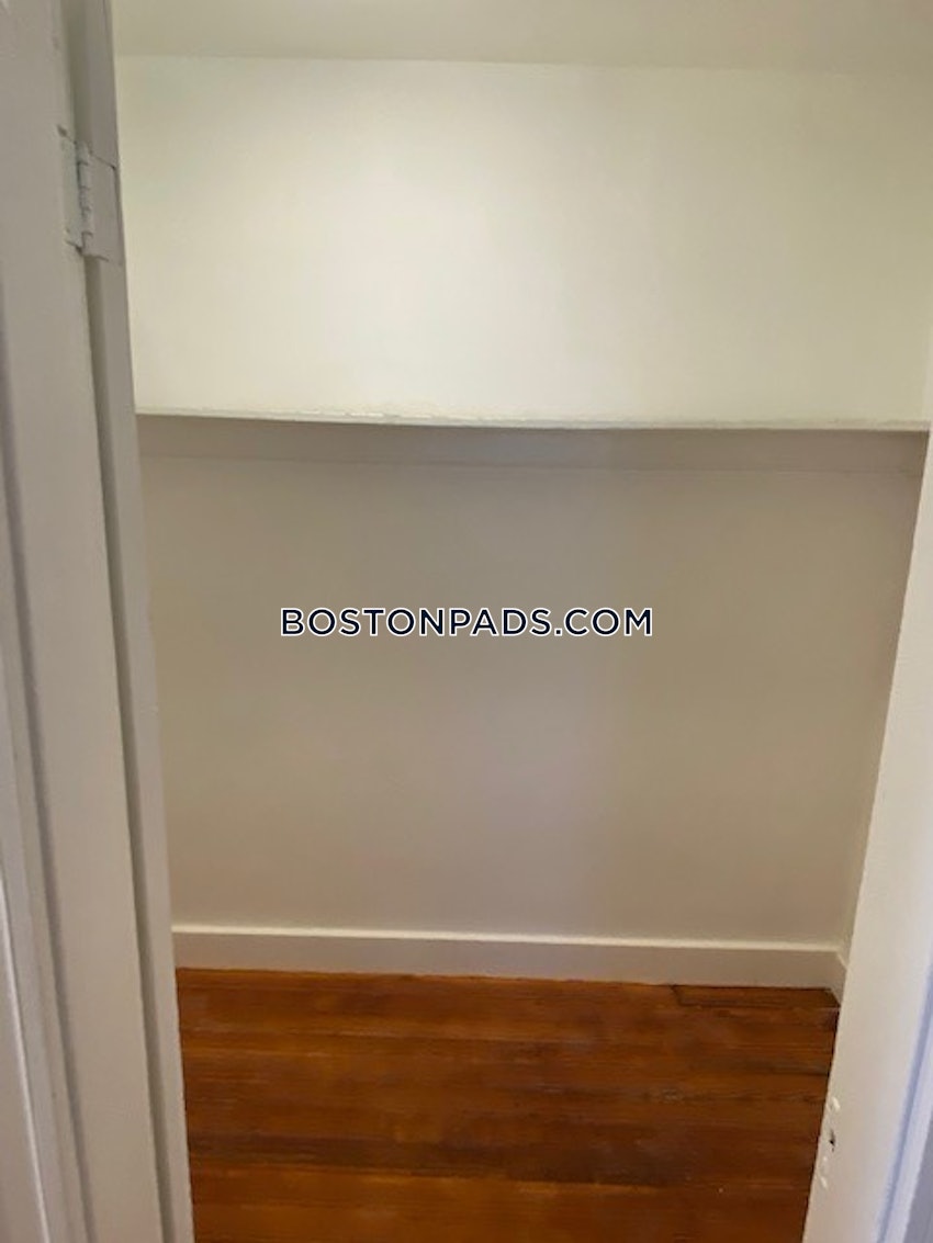 CAMBRIDGE - PORTER SQUARE - 3 Beds, 1 Bath - Image 7