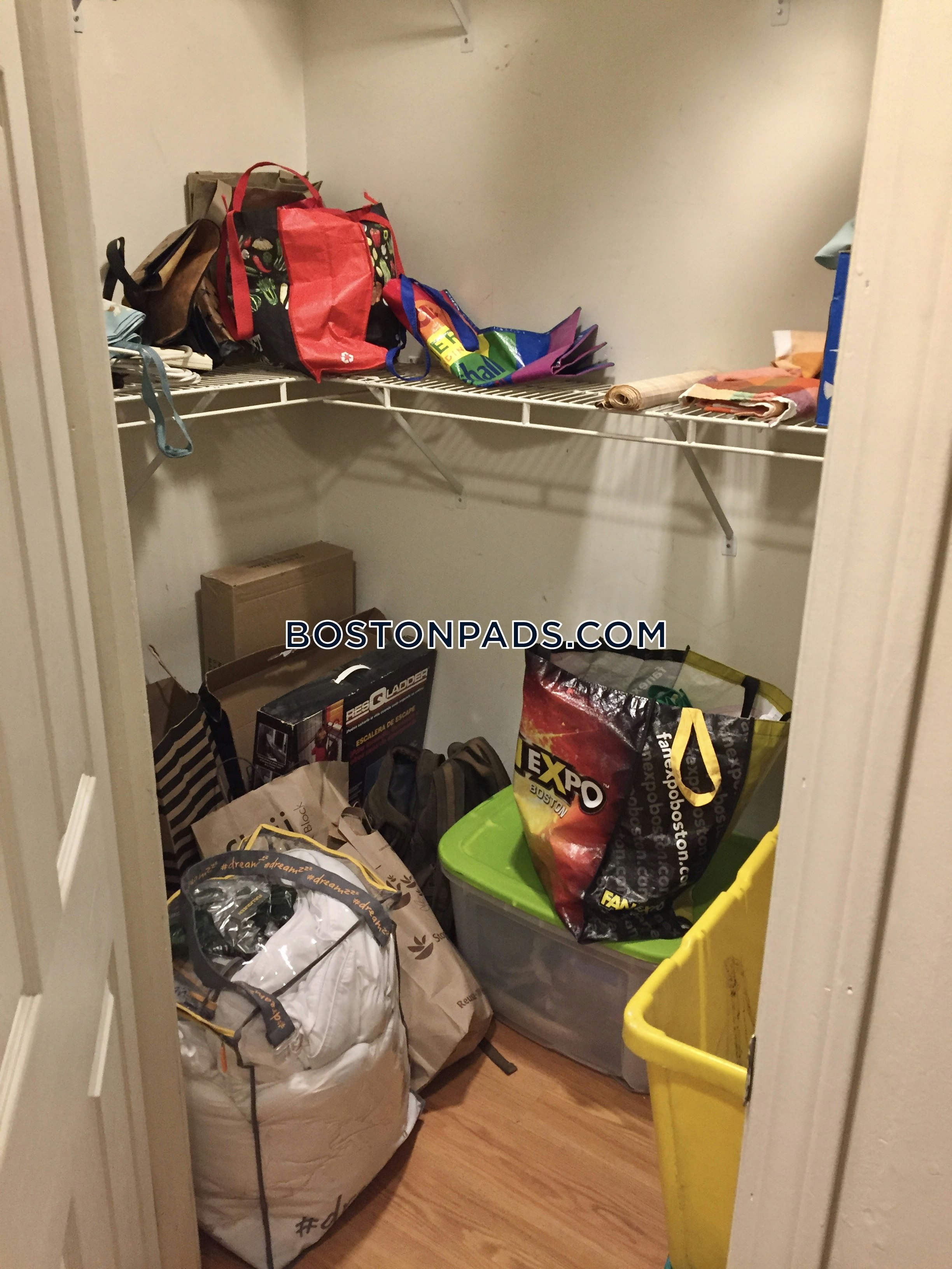 Boston - 4 Beds, 1 Baths