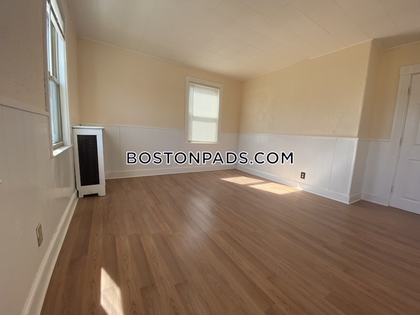 BOSTON - DORCHESTER - NEPONSET - 4 Beds, 1 Bath - Image 37
