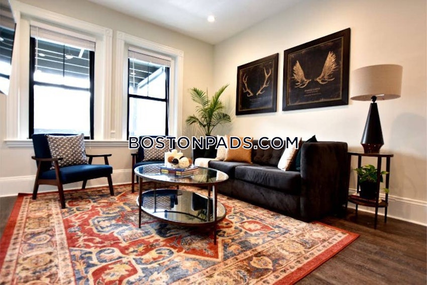 BOSTON - MISSION HILL - 4 Beds, 2 Baths - Image 1