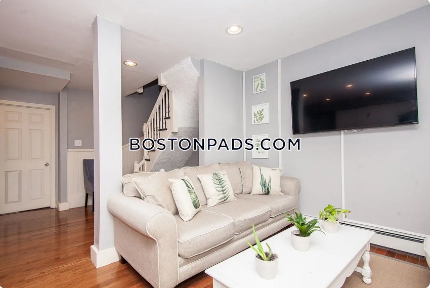 BOSTON - SOUTH BOSTON - WEST SIDE - 4 Beds, 2 Baths - Image 2