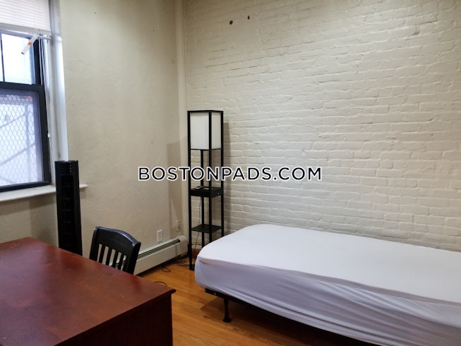Boston - $3,500+ /mo