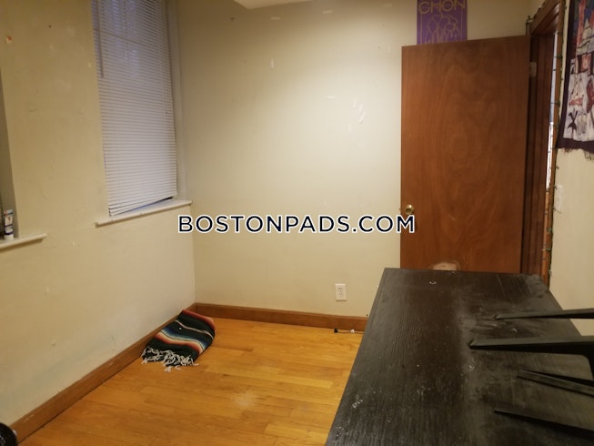 Boston - $3,500+ /mo
