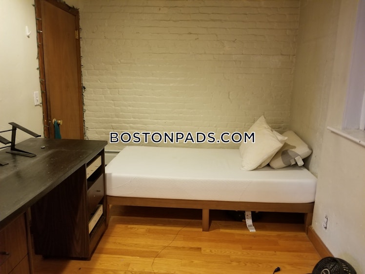 Hemenway St., Boston