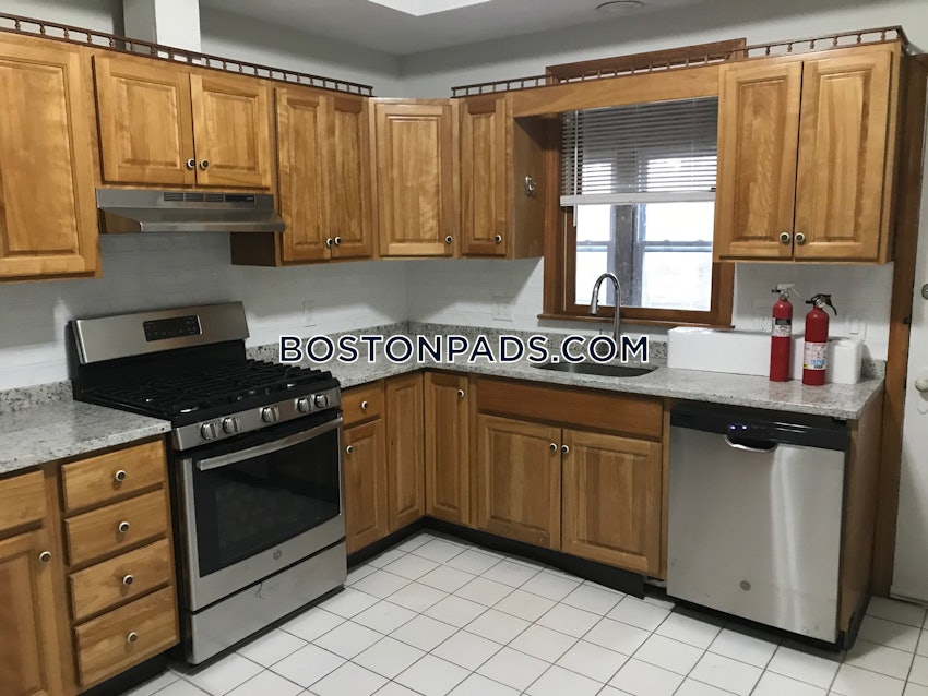 BOSTON - BRIGHTON - CLEVELAND CIRCLE - 3 Beds, 1 Bath - Image 2