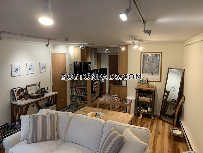 Boston - $2,950+ /mo