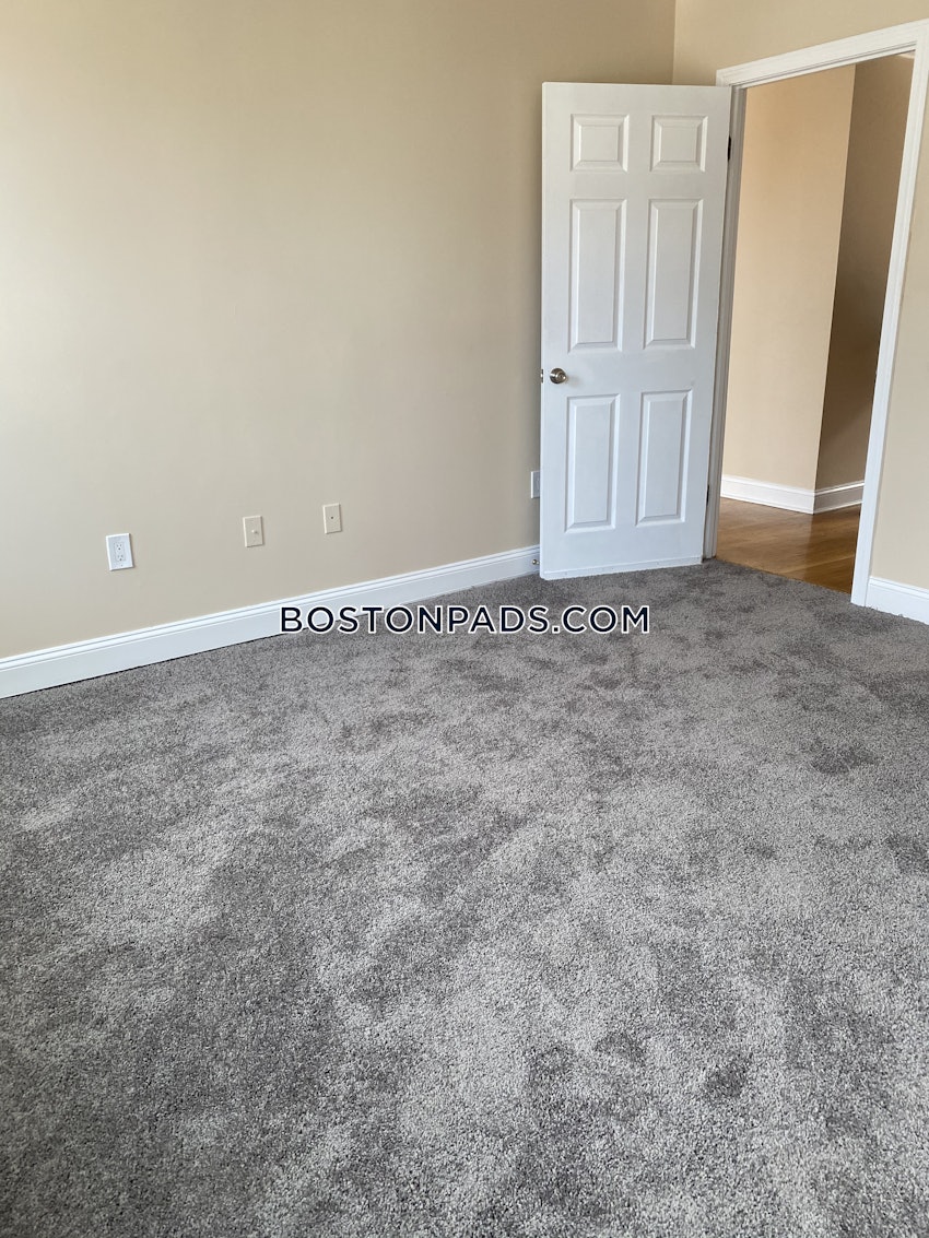 BOSTON - DORCHESTER - CENTER - 5 Beds, 2 Baths - Image 36