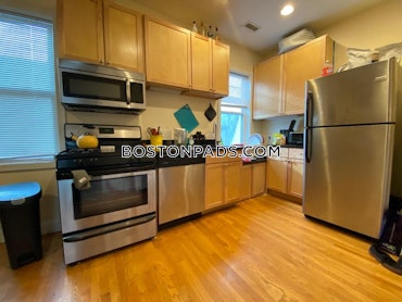 Boston - 4 Beds, 2 Baths