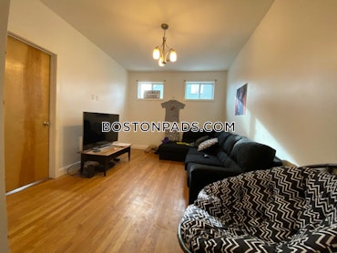 Boston - 4 Beds, 2 Baths