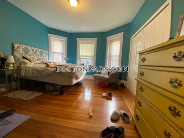 Boston - 4 Beds, 2 Baths