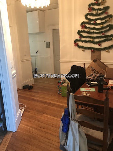 Boston - 2 Beds, 1 Baths