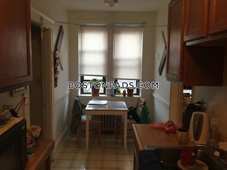 Fellsway West, Medford