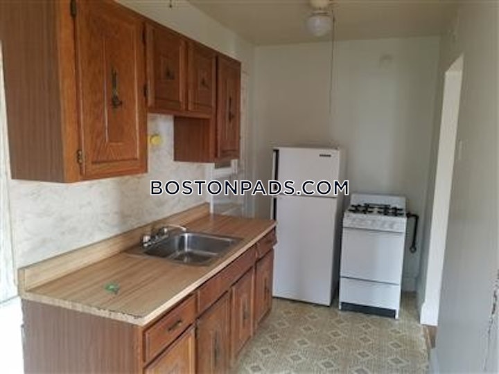 medford-apartment-for-rent-1-bedroom-1-bath-medford-square-1775-103378 