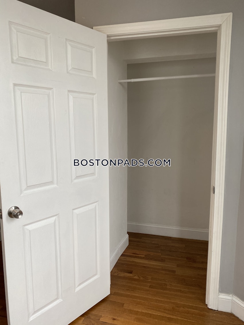 BOSTON - FORT HILL - 2 Beds, 1 Bath - Image 7