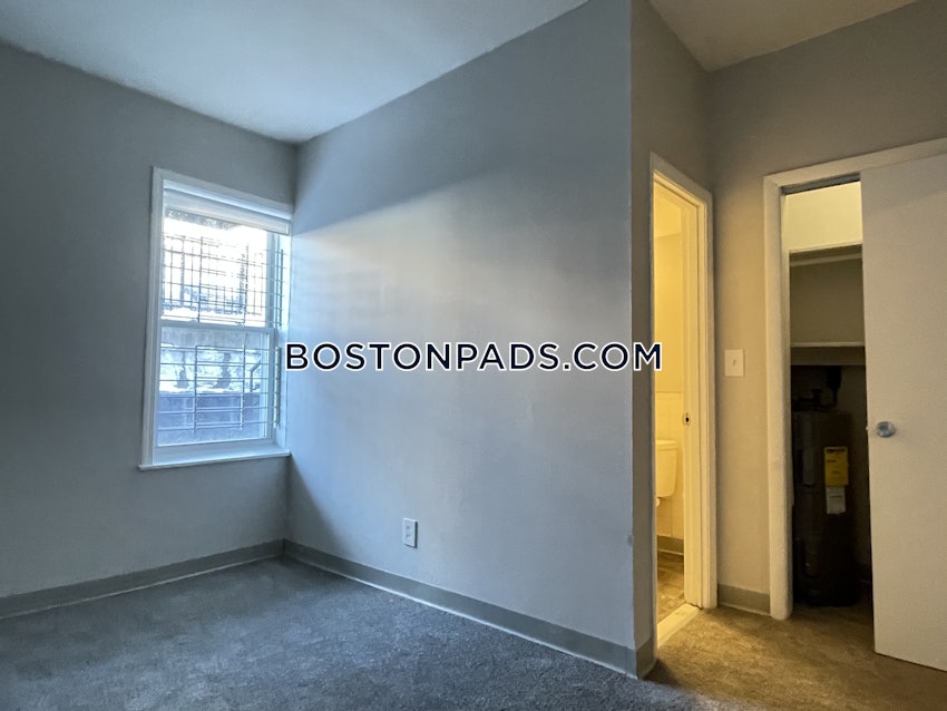 BOSTON - JAMAICA PLAIN - CENTER - 1 Bed, 1 Bath - Image 5