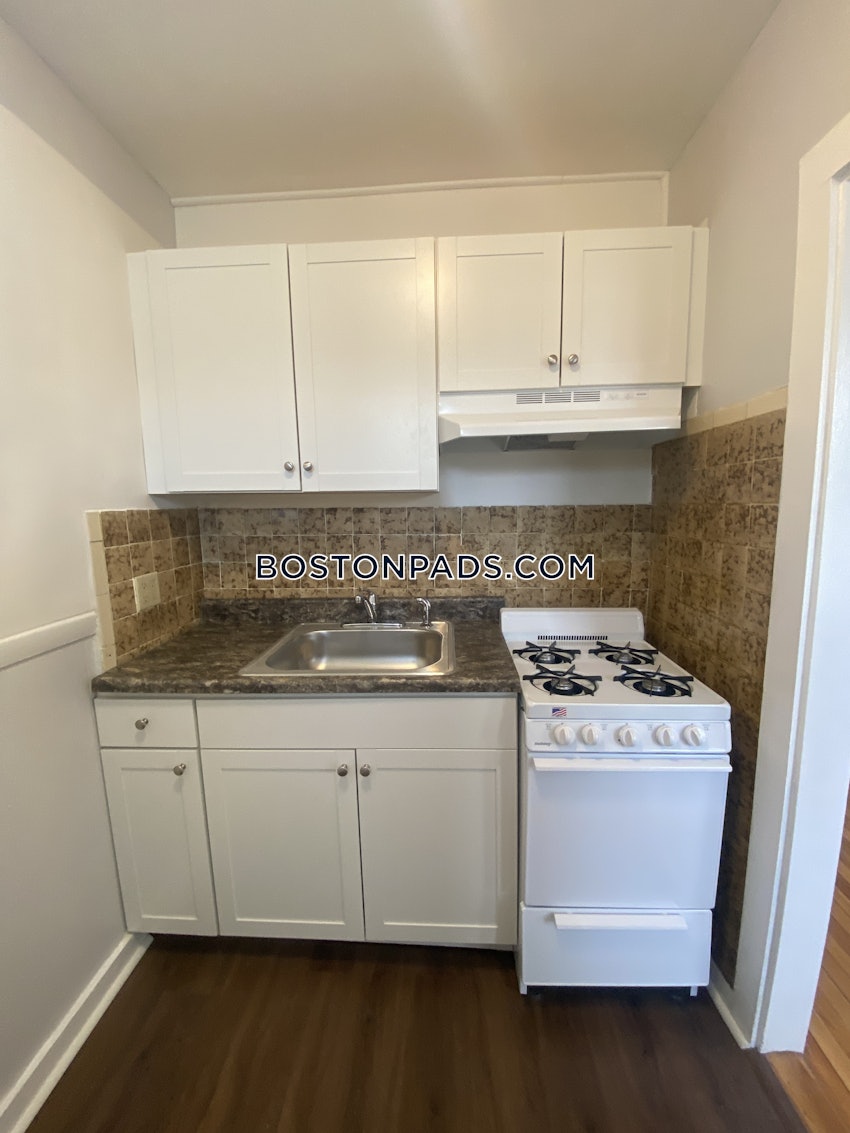 LYNN - 1 Bed, 1 Bath - Image 30