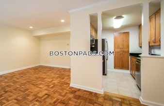 VFW Pkwy Chestnut Hill