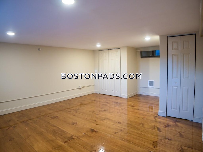 PLYMOUTH - 2 Beds, 2 Baths - Image 7