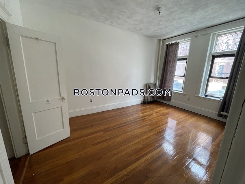 Boston - $3,100+ /month