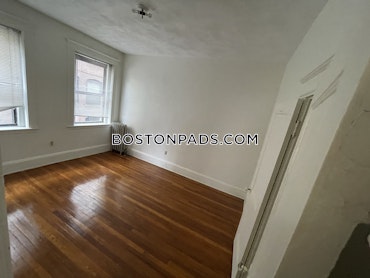 Boston - 2 Beds, 1 Baths