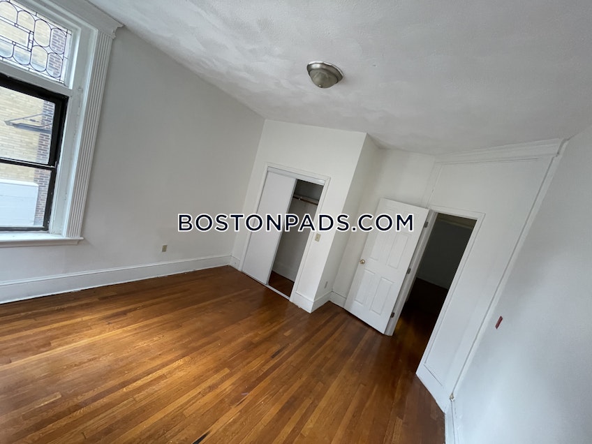 Boston - $3,100+ /month